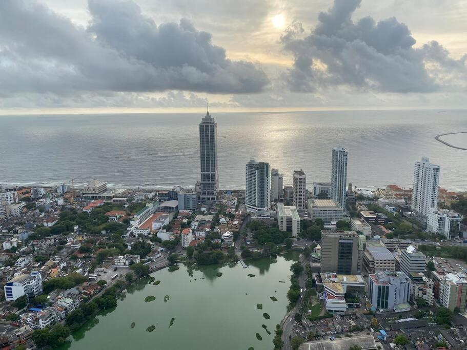 Altair Colombo - View, Location, Ultra Luxury! Apartment Екстериор снимка