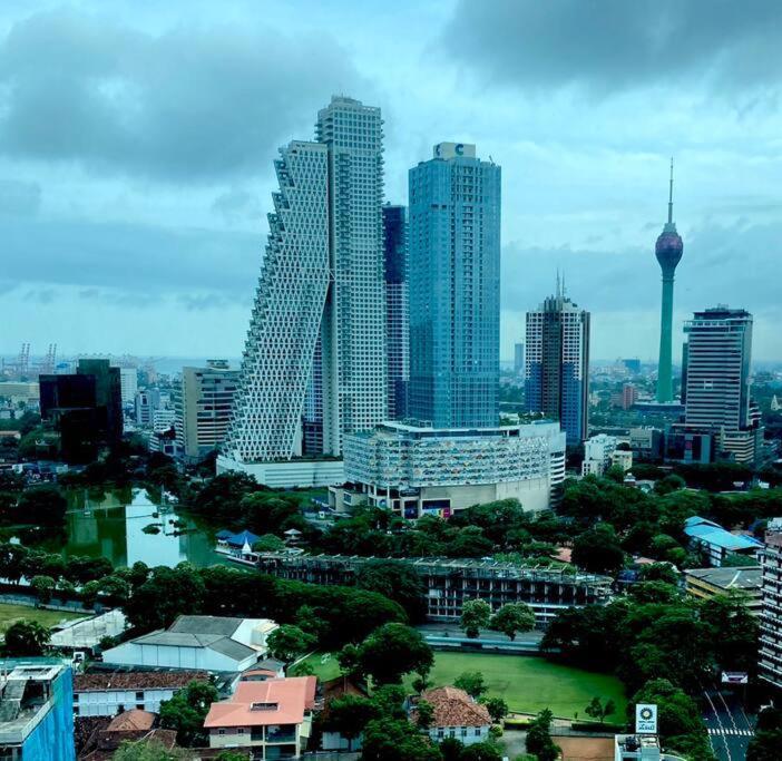 Altair Colombo - View, Location, Ultra Luxury! Apartment Екстериор снимка